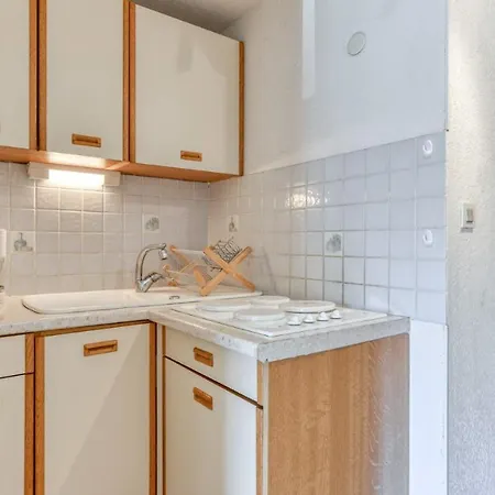 Nauticap - 423 - Vue Piscine - 5 Pers *