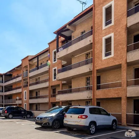 Nauticap - 423 - Vue Piscine - 5 Pers Appartement Agde